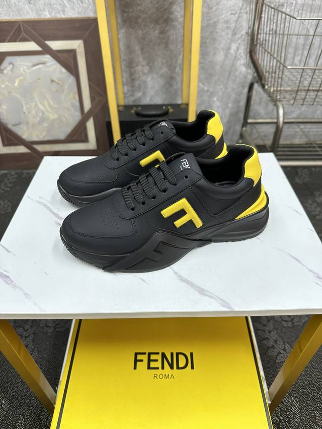 Fendi-芬迪 官网同步 专柜品质 时尚简约经典款 进口原版牛皮面料 猪皮内里 原版大底 尺码 Size :38-44 45定做不退换 Wh